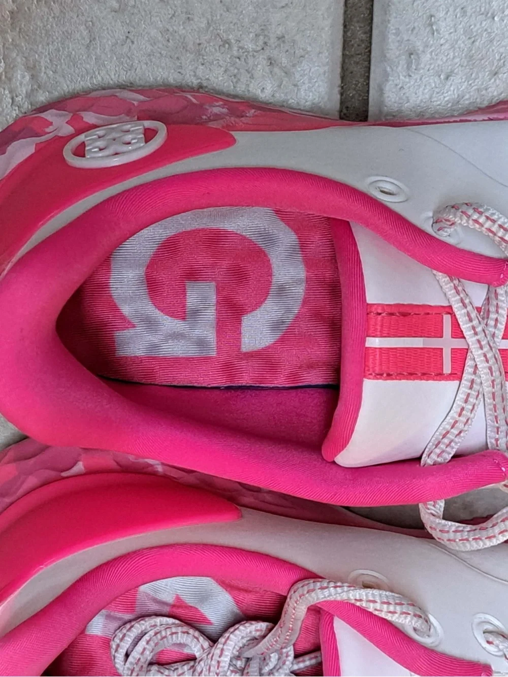 G/FORE Women's MG4+ golf shoes in the Snow/Knockout Pink Colorway